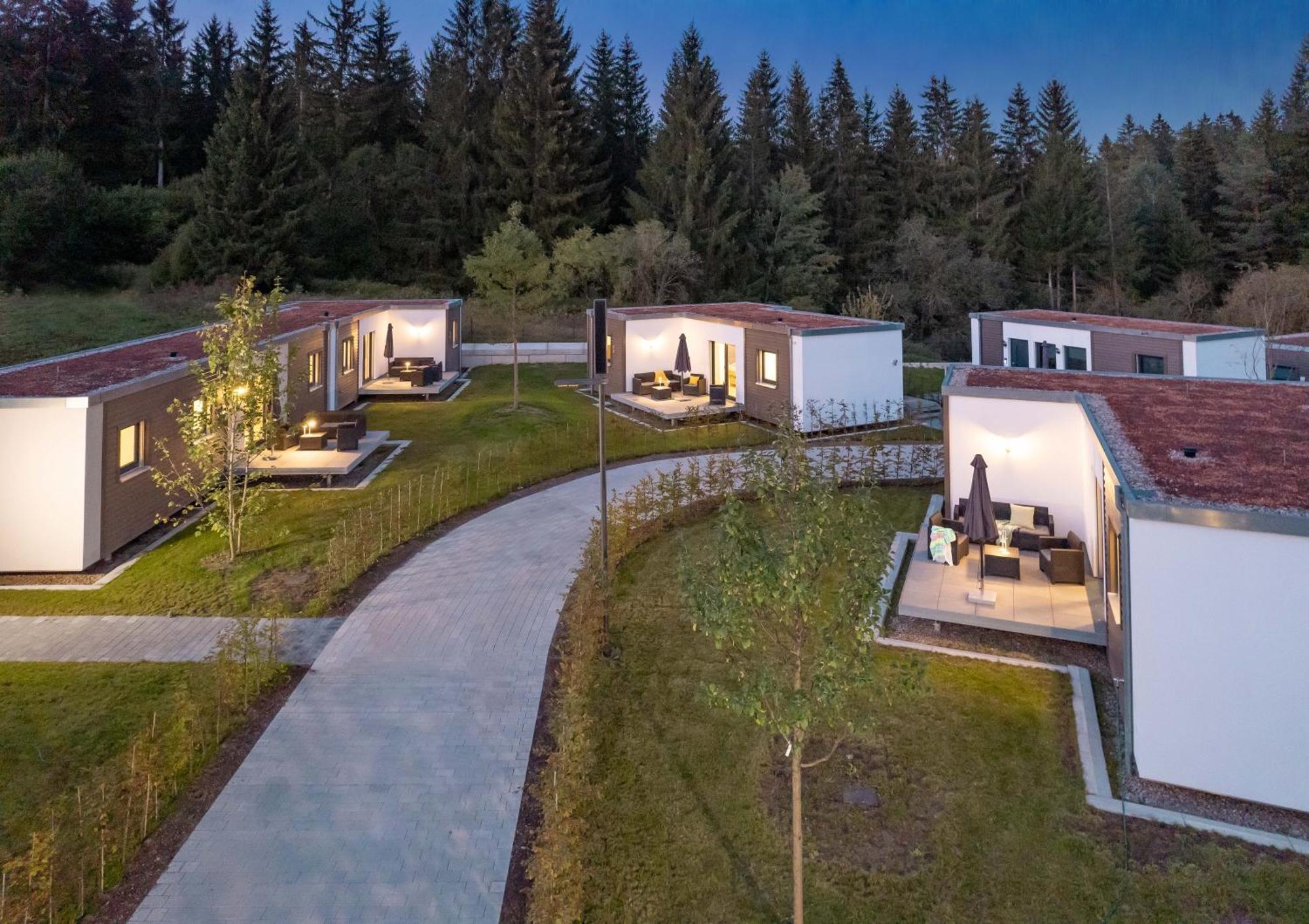 Tiny House Village Лёффинген Экстерьер фото